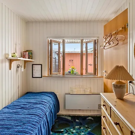 2 Bedroom Gorgeous In Сasa de vacaciones
